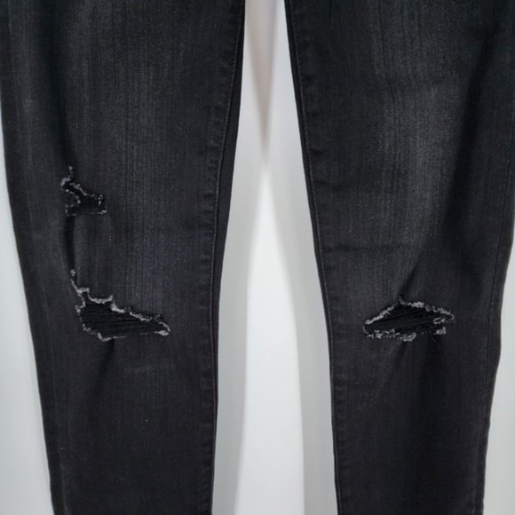 American Eagle Next Level Stretch Distressed Super Hi-Rise Jegging Black 2 NWT - Picture 7 of 9